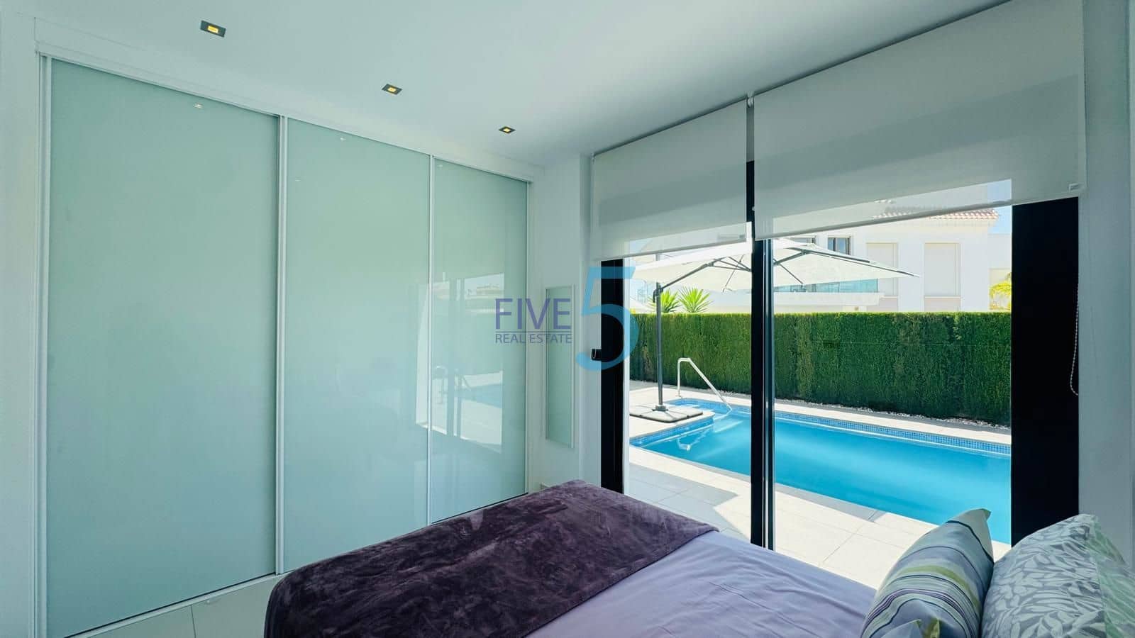 3 soveværelse Villa til salg i Ciudad Quesada med swimmingpool garage - € 520.000 (Ref: 9954580)