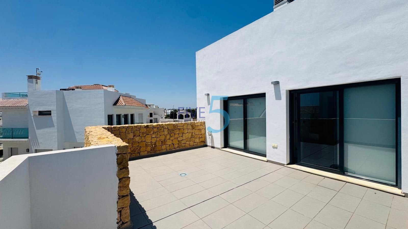 3 soveværelse Villa til salg i Ciudad Quesada med swimmingpool garage - € 520.000 (Ref: 9954580)