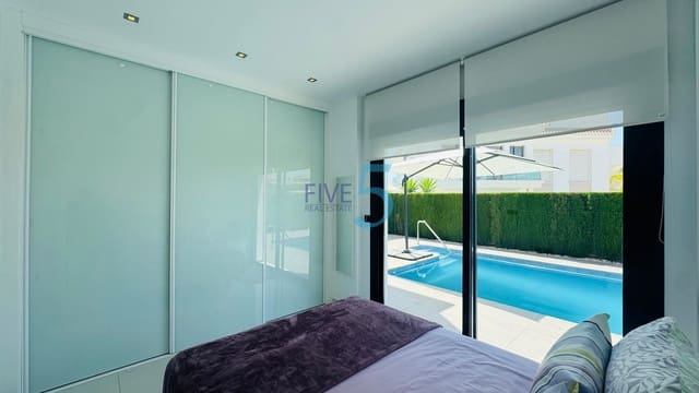 3 soveværelse Villa til salg i Ciudad Quesada, Rojales med swimmingpool garage - € 520.000 (Ref: 9954580)