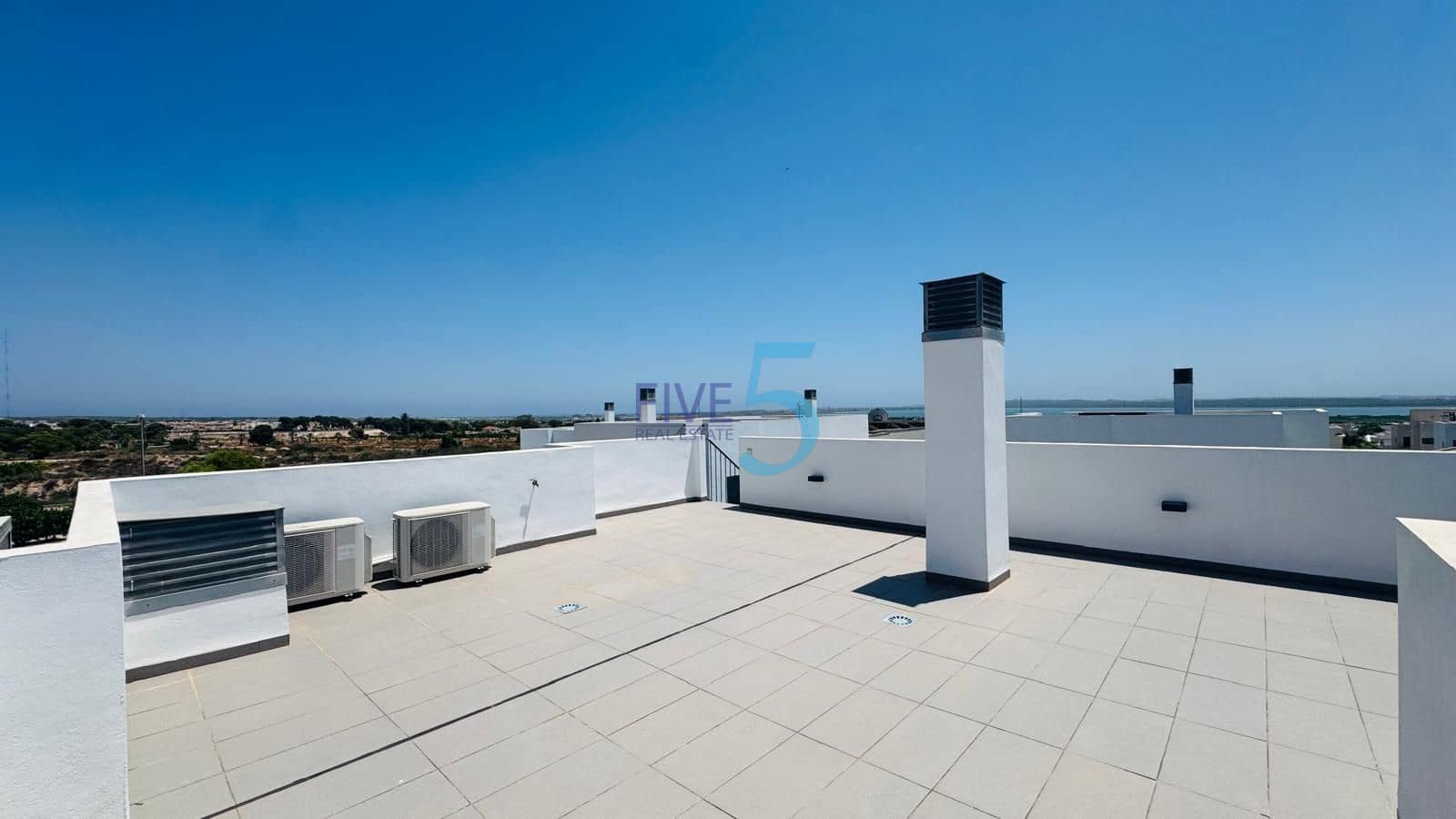 3 soveværelse Villa til salg i Ciudad Quesada med swimmingpool garage - € 520.000 (Ref: 9954580)