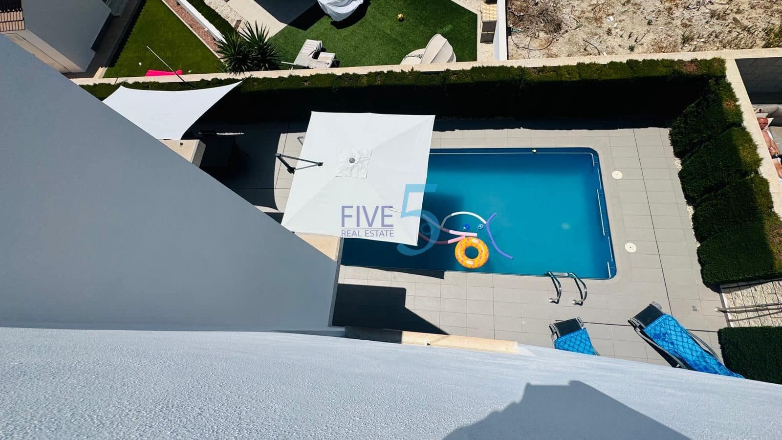3 soveværelse Villa til salg i Ciudad Quesada med swimmingpool garage - € 520.000 (Ref: 9954580)