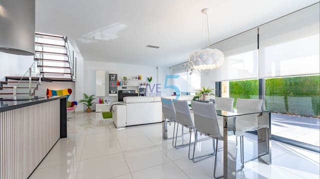 3 sovrum Villa till salu i Ciudad Quesada, Rojales med pool garage - 520 000 € (Ref: 9954580)
