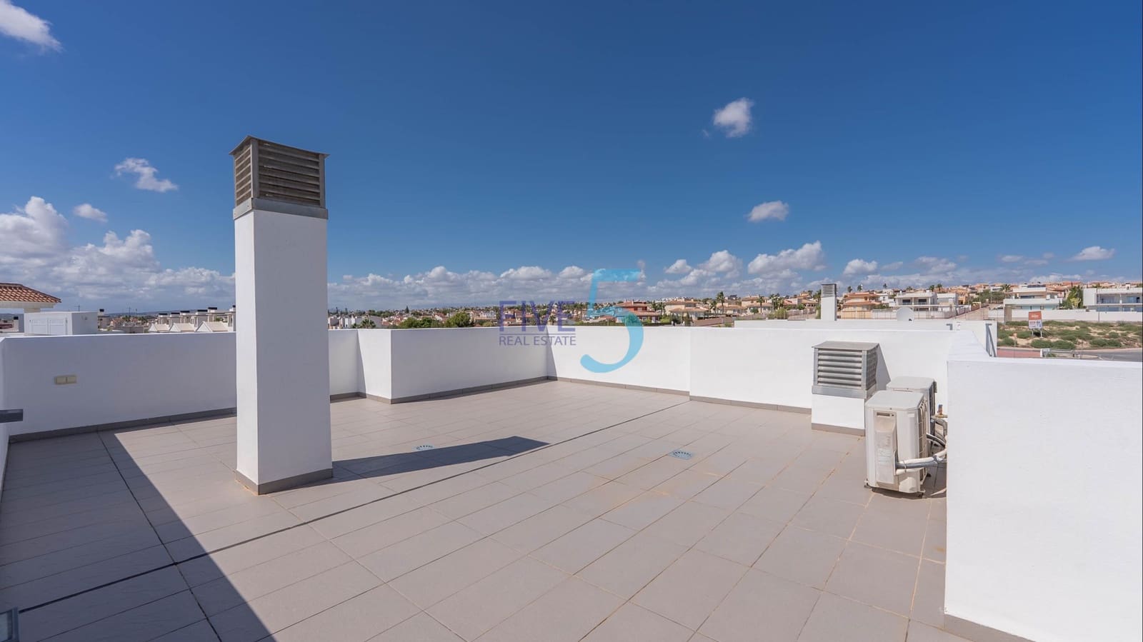 3 soveværelse Villa til salg i Ciudad Quesada med swimmingpool garage - € 499.999 (Ref: 9954580)