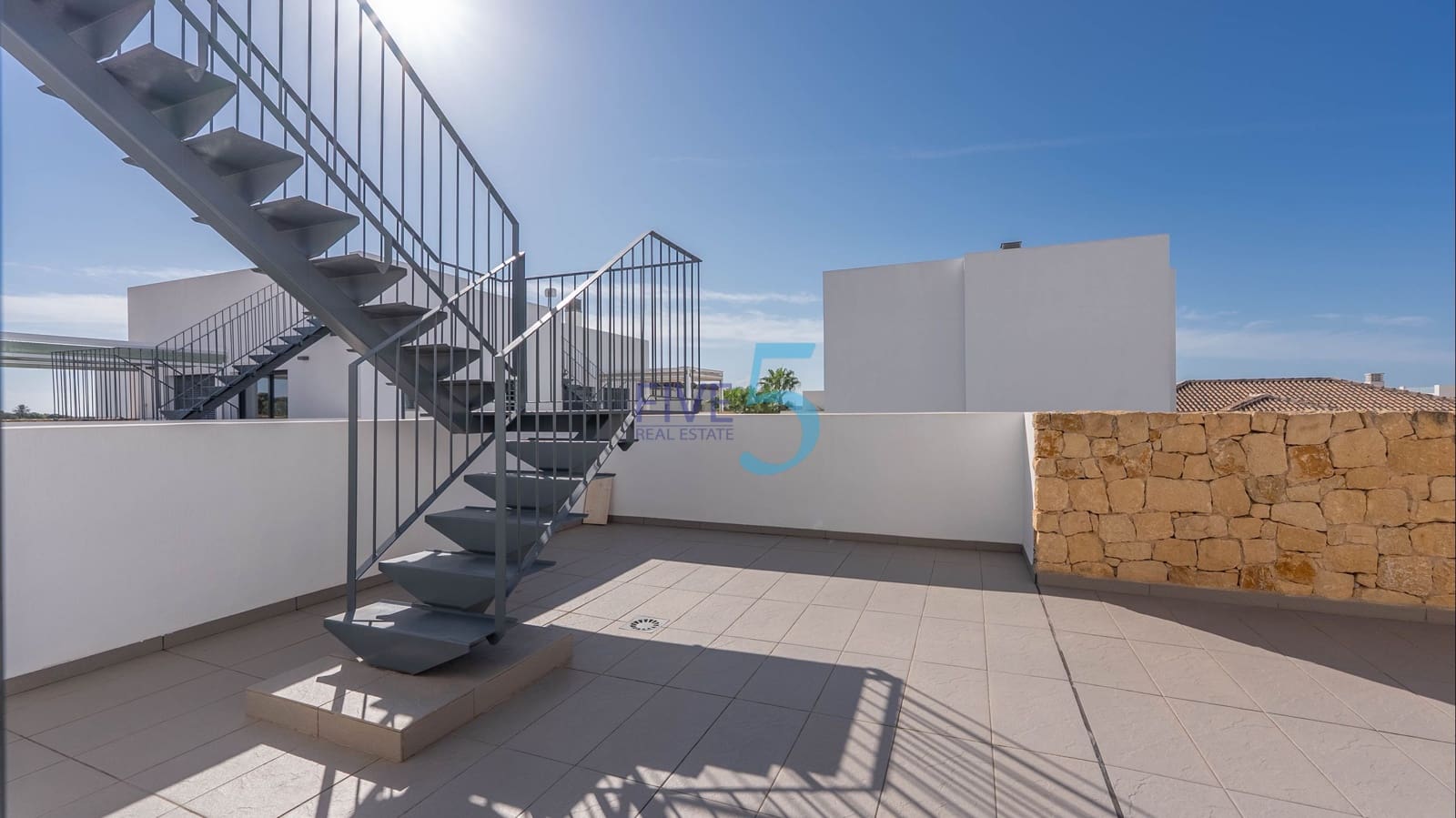 3 soveværelse Villa til salg i Ciudad Quesada med swimmingpool garage - € 499.999 (Ref: 9954580)