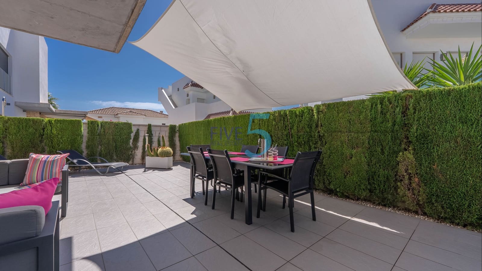 3 soveværelse Villa til salg i Ciudad Quesada med swimmingpool garage - € 499.999 (Ref: 9954580)