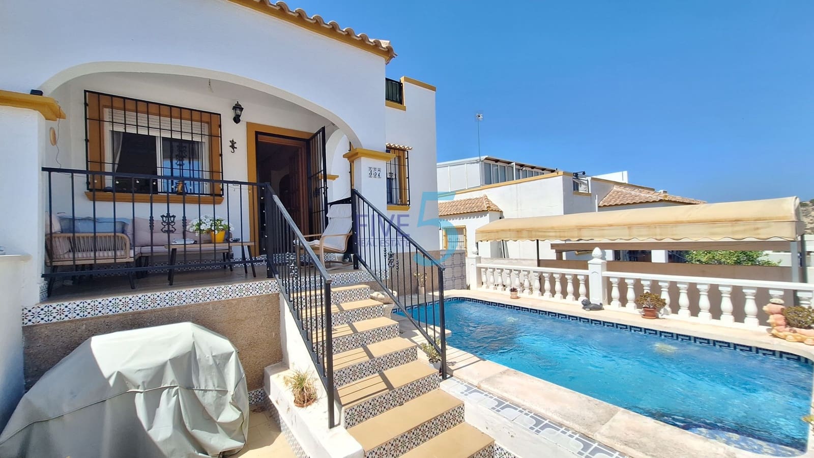 2 bedroom Townhouse for sale in San Fulgencio with pool garage - € 192,000 (Ref: 9955995)