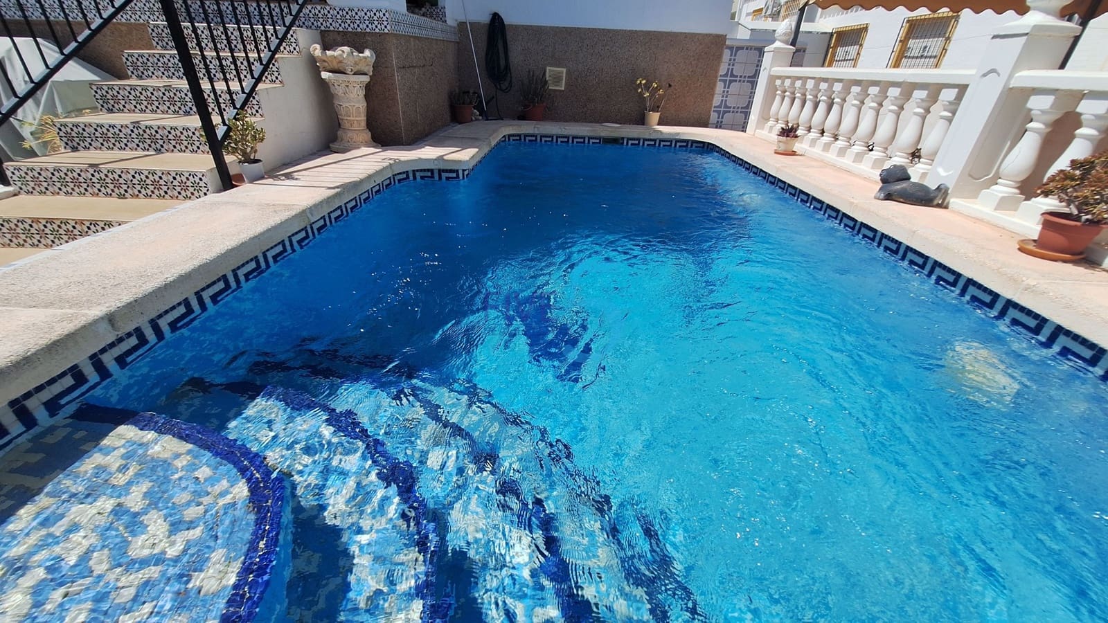 2 bedroom Townhouse for sale in San Fulgencio with pool garage - € 192,000 (Ref: 9955995)