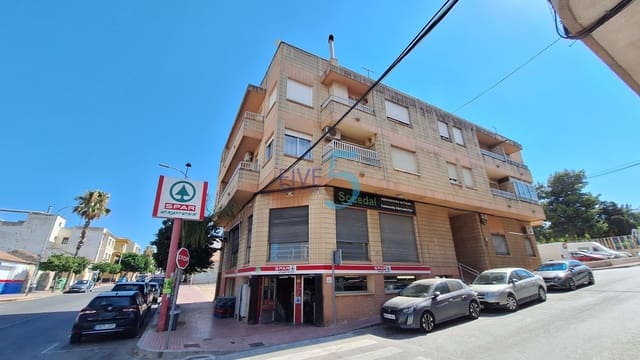 3 soveværelse Lejlighed til salg i San Miguel de Salinas med garage - € 134.900 (Ref: 9958317)