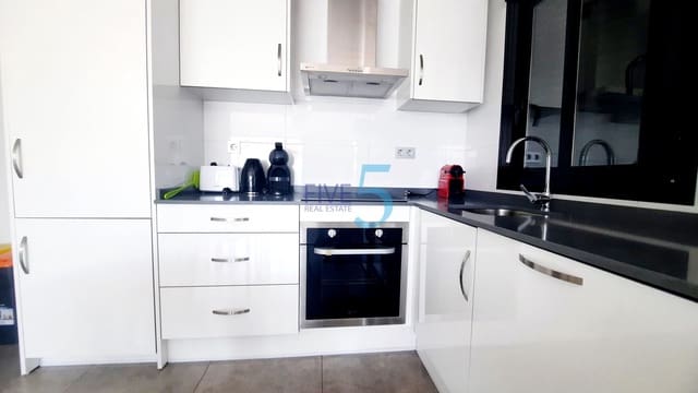 3 soveværelse Villa til salg i San Pedro del Pinatar med swimmingpool garage - € 329.000 (Ref: 9958446)