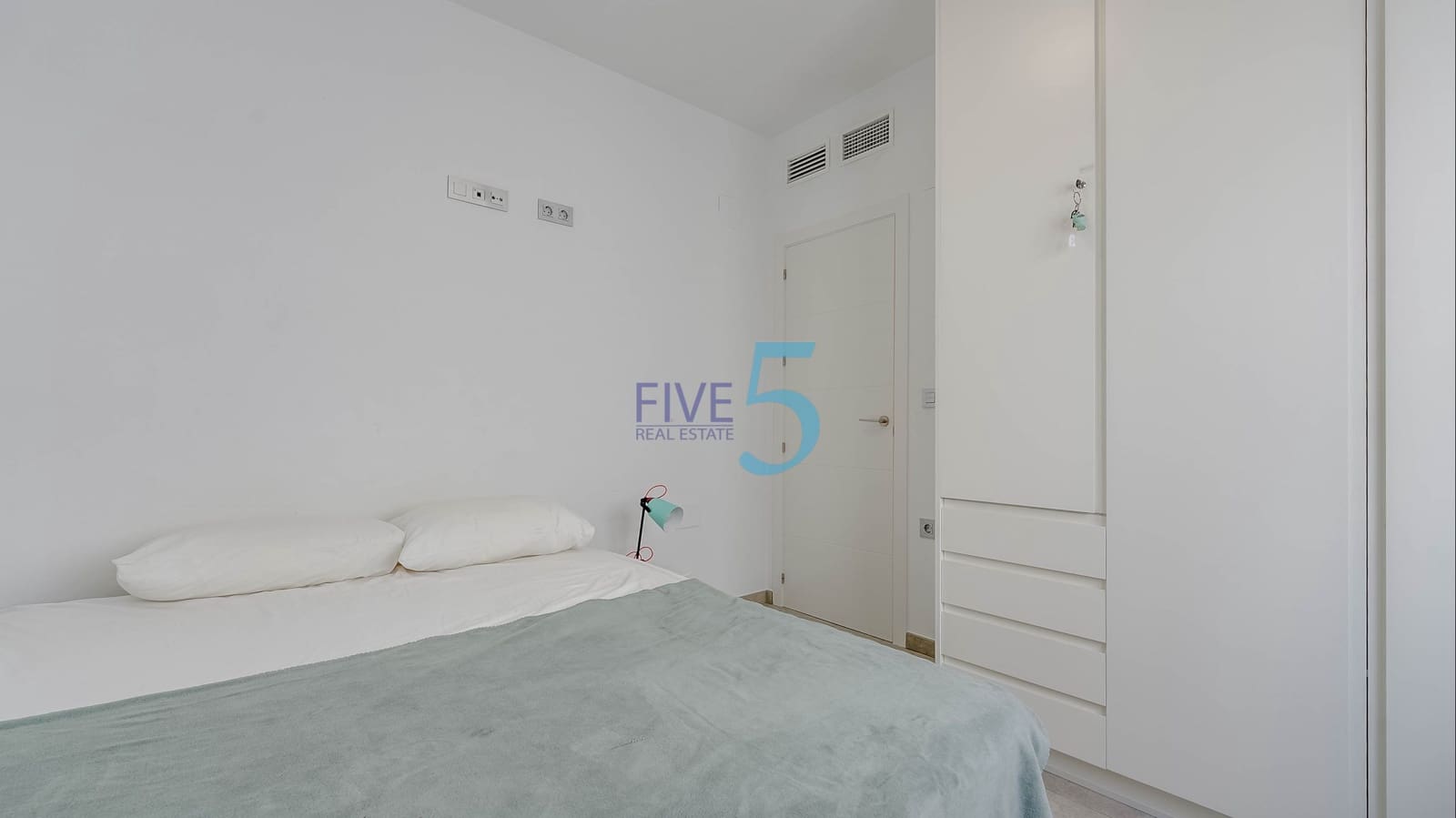 3 bedroom Villa for sale in San Pedro del Pinatar with pool garage - € 329,000 (Ref: 9958446)