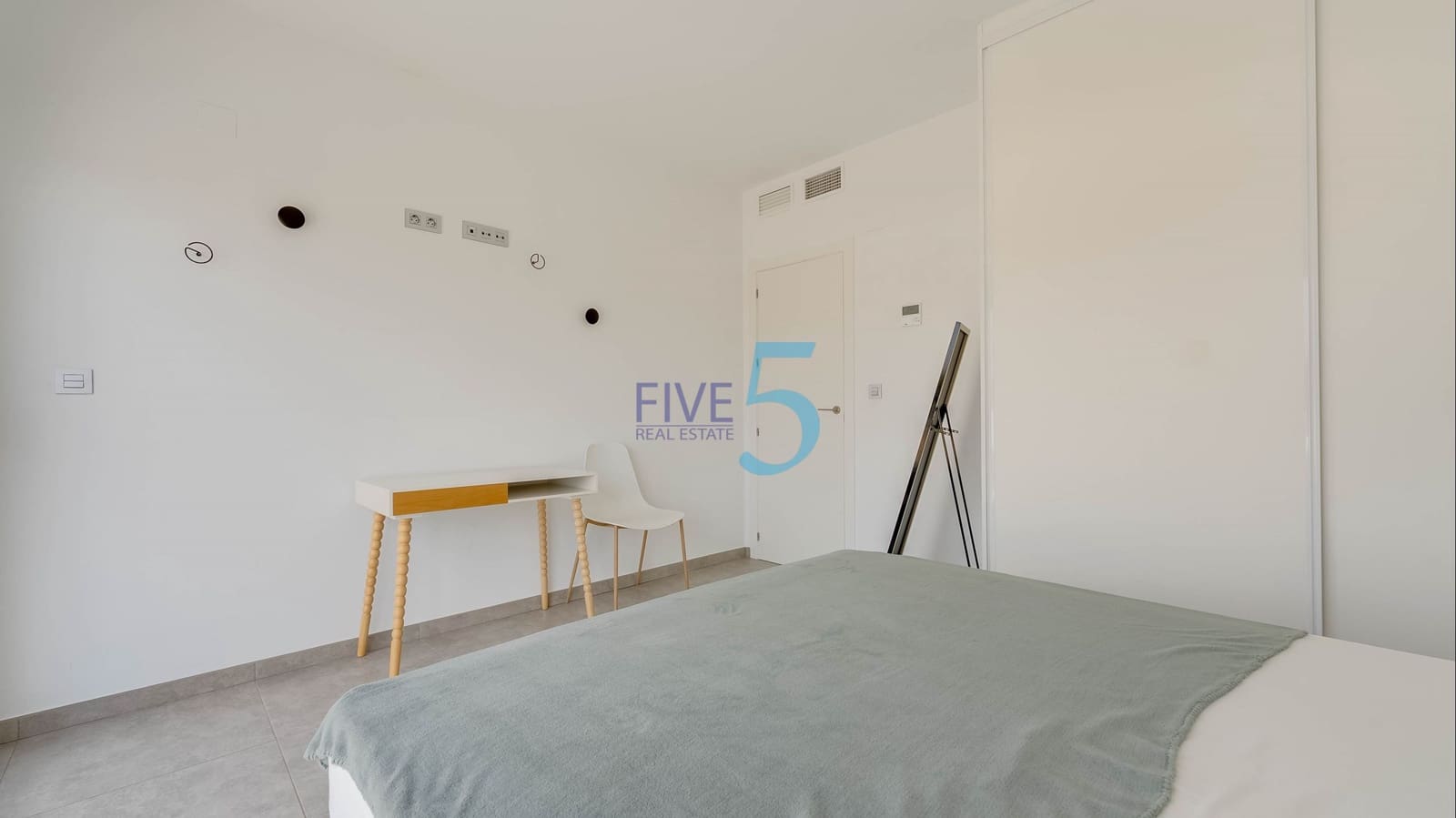 3 bedroom Villa for sale in San Pedro del Pinatar with pool garage - € 329,000 (Ref: 9958446)