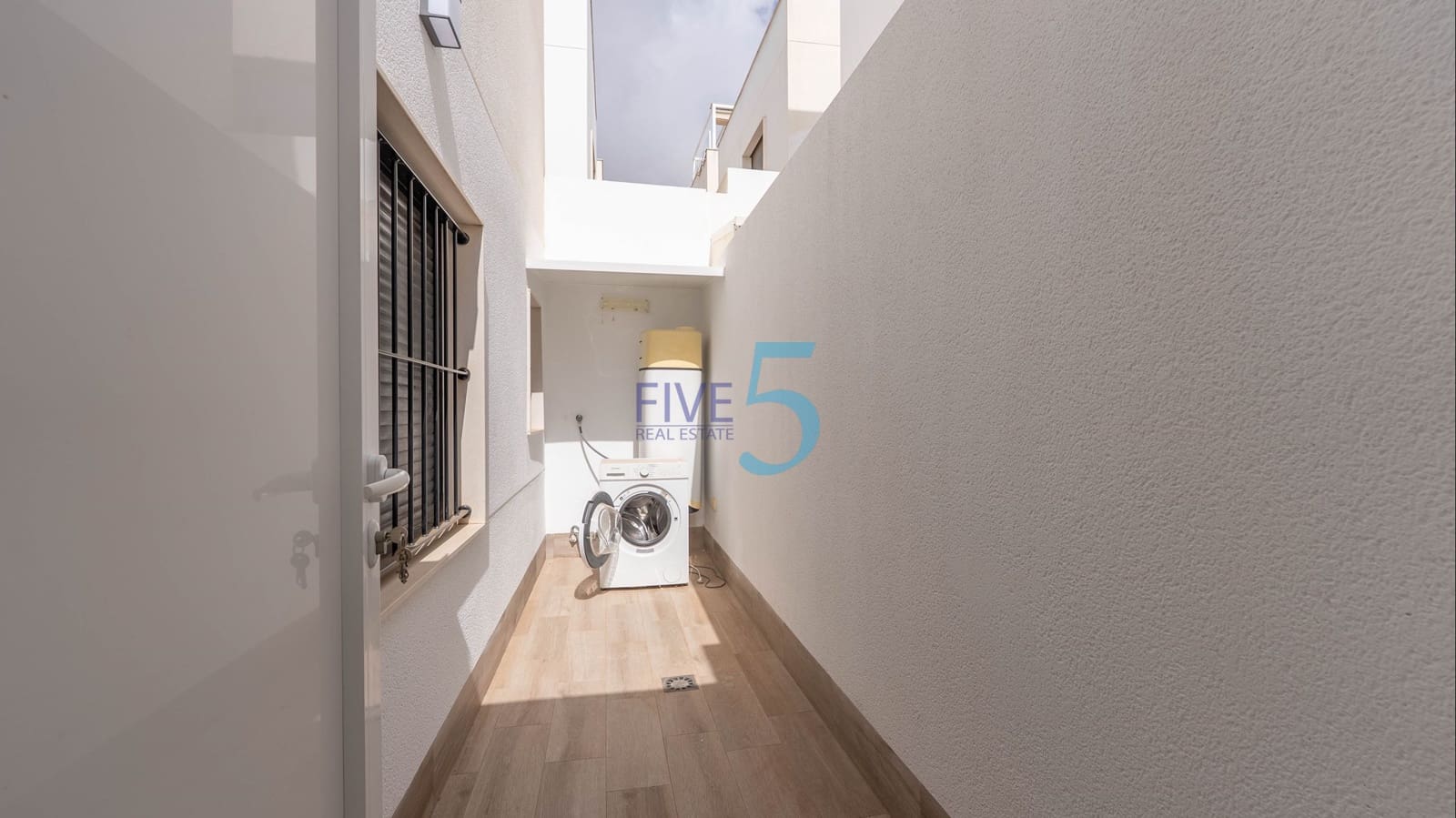 3 bedroom Villa for sale in San Pedro del Pinatar with pool garage - € 329,000 (Ref: 9958446)