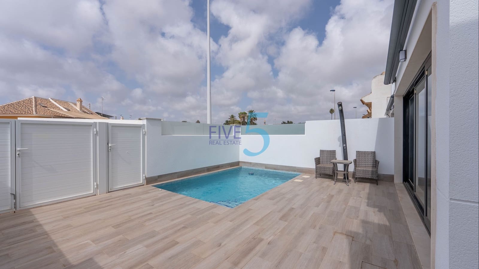 3 bedroom Villa for sale in San Pedro del Pinatar with pool garage - € 329,000 (Ref: 9958446)