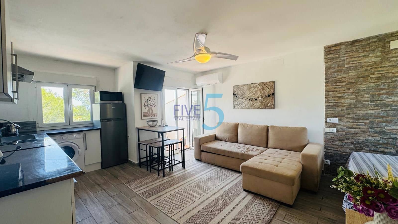 1 bedroom Apartment for sale in Villamartin with pool - € 95,000 (Ref: 9961219)