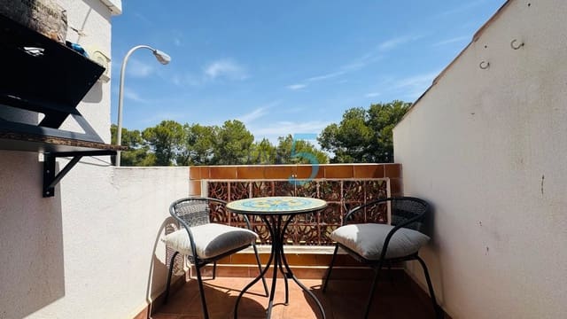 1 slaapkamer Appartement te koop in Villamartin, Orihuela met zwembad - € 95.000 (Ref: 9961219)