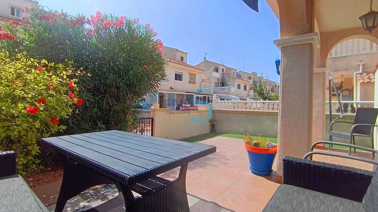 2 camera da letto Casa in vendita in Torrevieja con piscina - 195.000 € (Rif: 9961666)