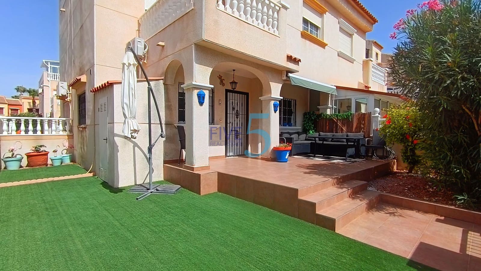 2 camera da letto Casa in vendita in Torrevieja con piscina - 195.000 € (Rif: 9961666)