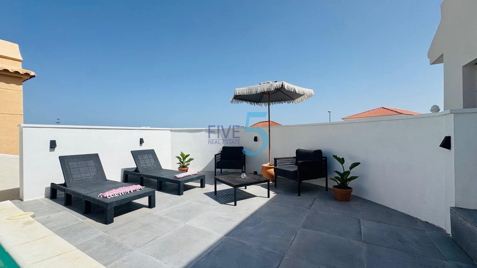 3 bedroom Villa for sale in Villamartin with pool garage - € 419,900 (Ref: 9964033)