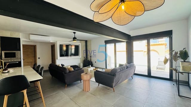 3 soveværelse Villa til salg i Villamartin, Orihuela med swimmingpool garage - € 419.900 (Ref: 9964033)