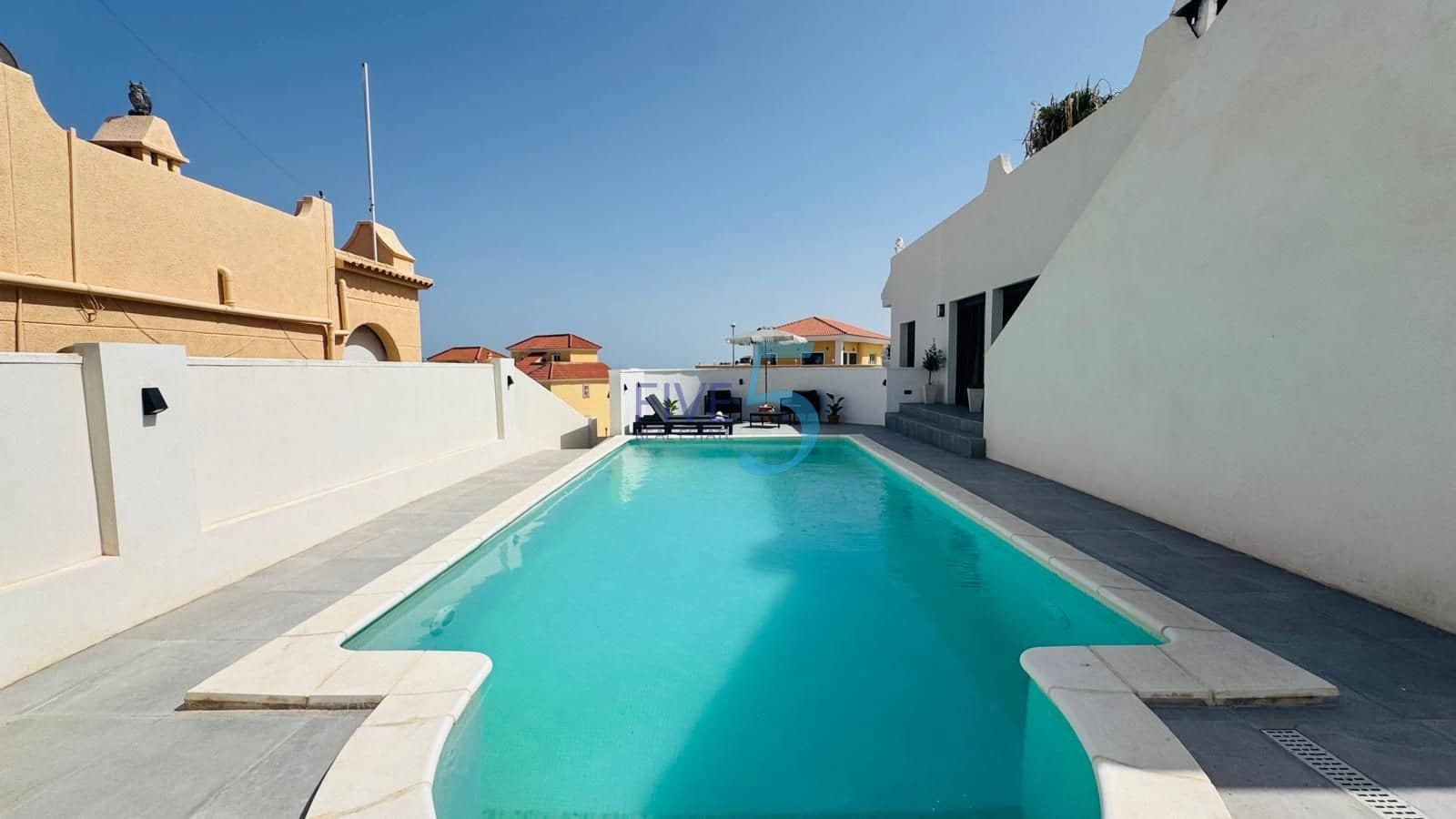 3 bedroom Villa for sale in Villamartin with pool garage - € 419,900 (Ref: 9964033)