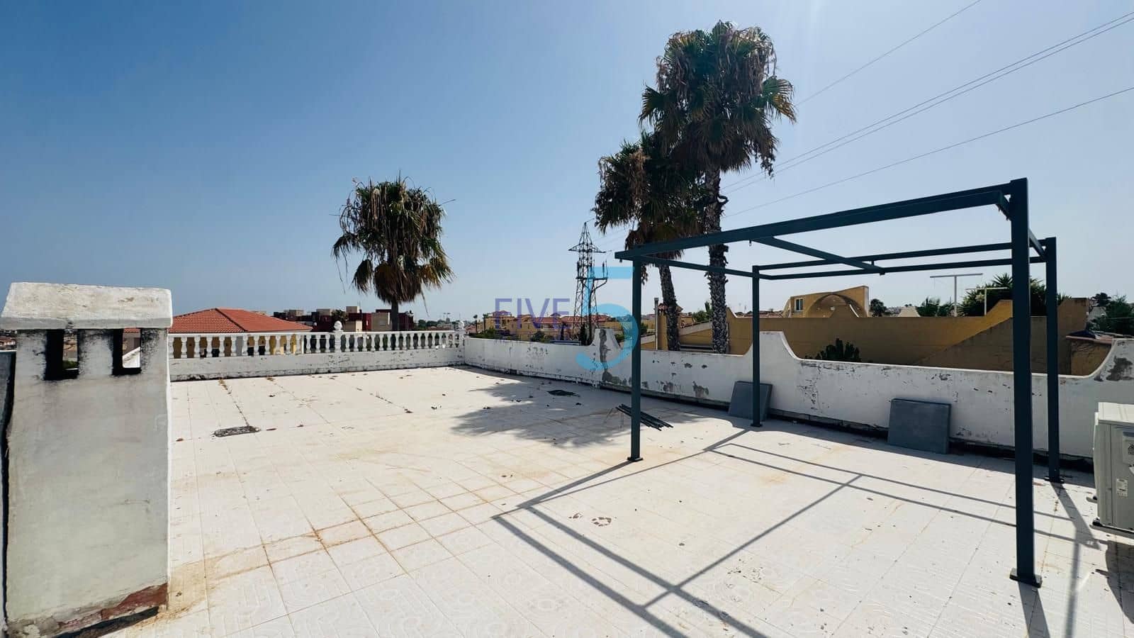 3 bedroom Villa for sale in Villamartin with pool garage - € 419,900 (Ref: 9964033)