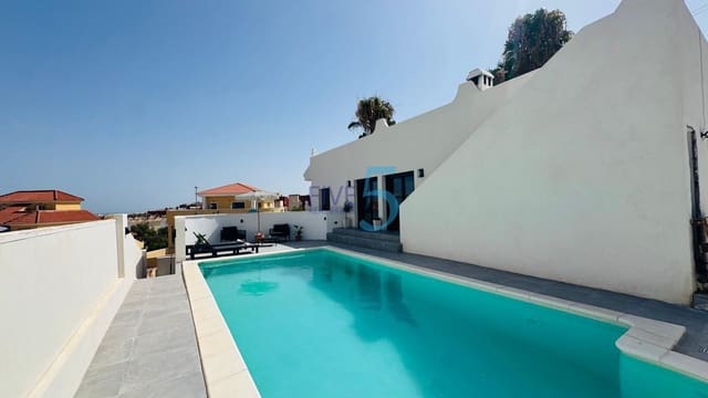 3 soveværelse Villa til salg i Villamartin, Orihuela med swimmingpool garage - € 419.900 (Ref: 9964033)