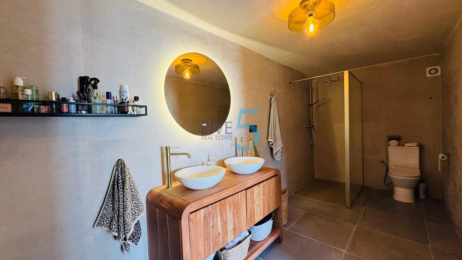 3 bedroom Villa for sale in Villamartin with pool garage - € 419,900 (Ref: 9964033)