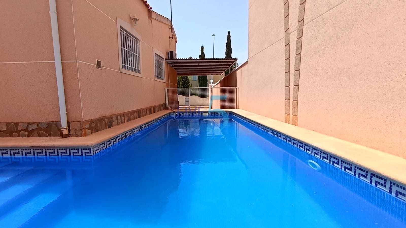 3 bedroom Villa for sale in San Fulgencio with pool - € 249,999 (Ref: 9965580)