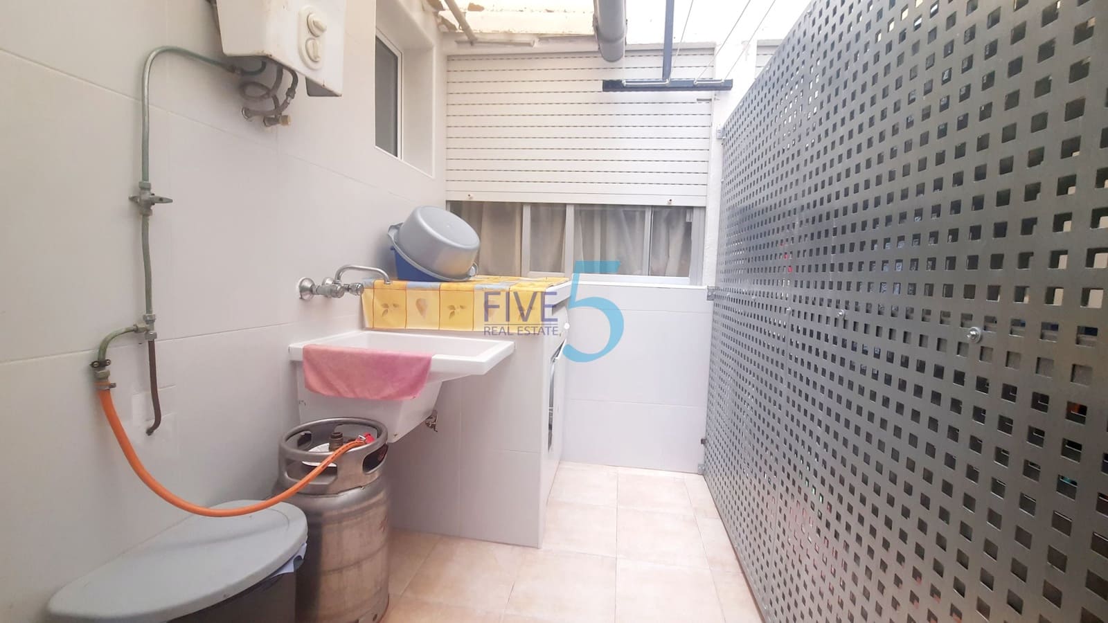 2 slaapkamer Appartement te koop in Lo Pagan met garage - € 149.900 (Ref: 9965581)