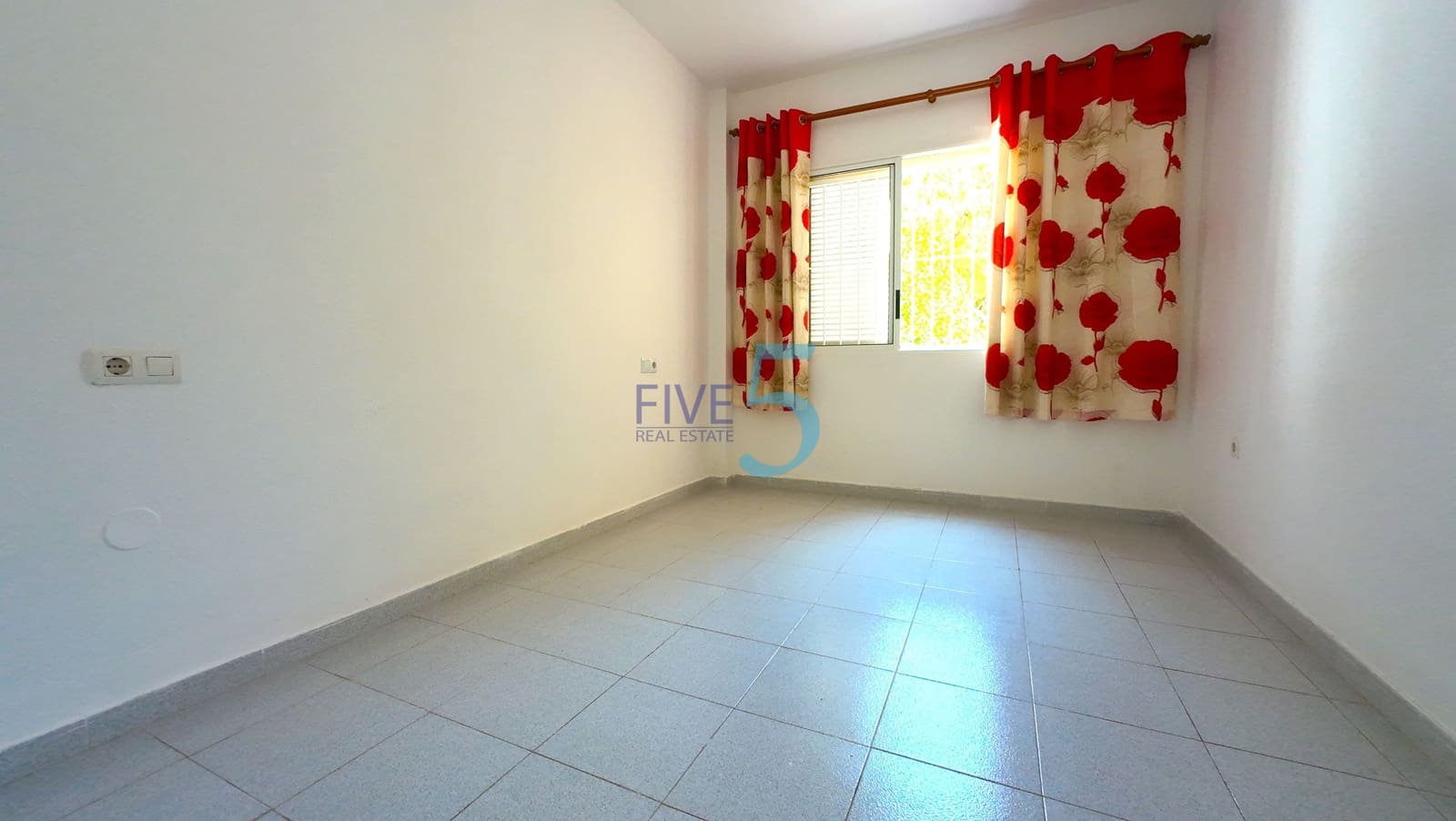 2 bedroom Apartment for sale in Los Balcones with pool - € 137,500 (Ref: 9965582)
