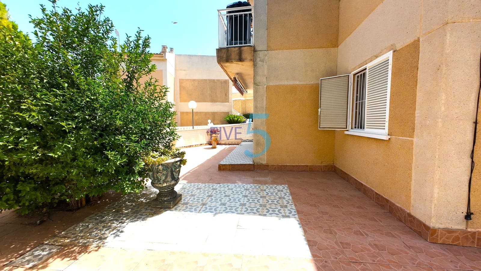 2 bedroom Apartment for sale in Los Balcones with pool - € 137,500 (Ref: 9965582)