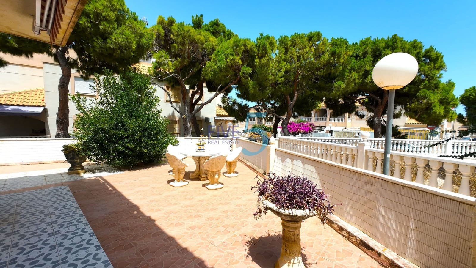 2 bedroom Apartment for sale in Los Balcones with pool - € 137,500 (Ref: 9965582)