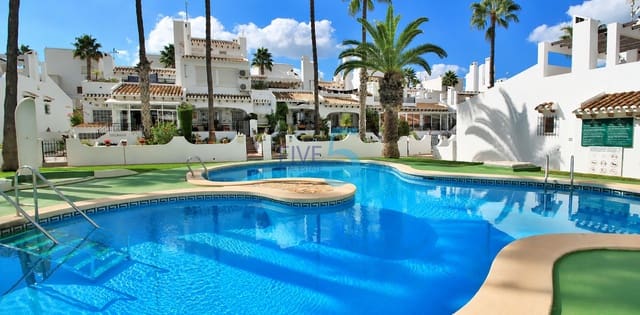 2 soverom Hus til salgs i Villamartin, Orihuela med svømmebasseng - € 239 000 (Ref: 9965732)