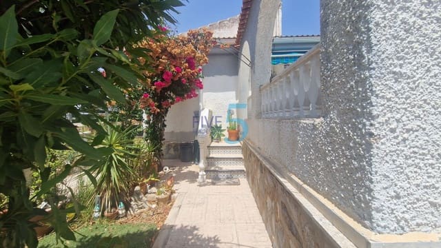 3 bedroom Villa for sale in Los Balcones with garage - € 240,000 (Ref: 9965733)