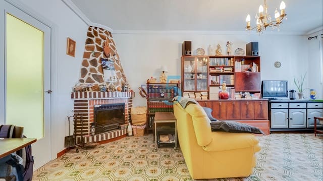 3 bedroom Villa for sale in Los Balcones with garage - € 240,000 (Ref: 9965733)