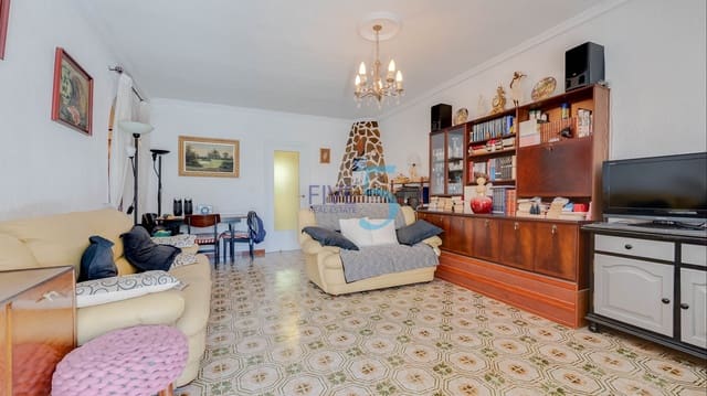 3 bedroom Villa for sale in Los Balcones with garage - € 240,000 (Ref: 9965733)