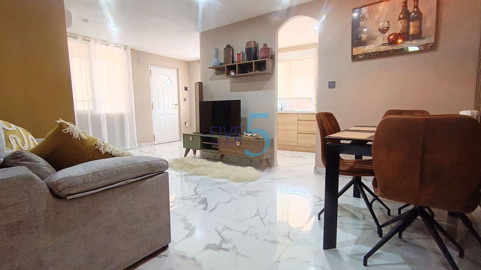 1 soverom Leilighet til salgs i Guardamar del Segura med garasje - € 169 999 (Ref: 9965912)