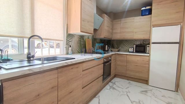 1 soverom Leilighet til salgs i Guardamar del Segura med garasje - € 169 999 (Ref: 9965912)
