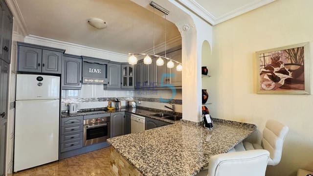 3 soverom Hus til salgs i Villamartin, Orihuela med svømmebasseng garasje - € 229 000 (Ref: 9965913)