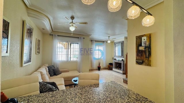 3 soverom Hus til salgs i Villamartin, Orihuela med svømmebasseng garasje - € 229 000 (Ref: 9965913)