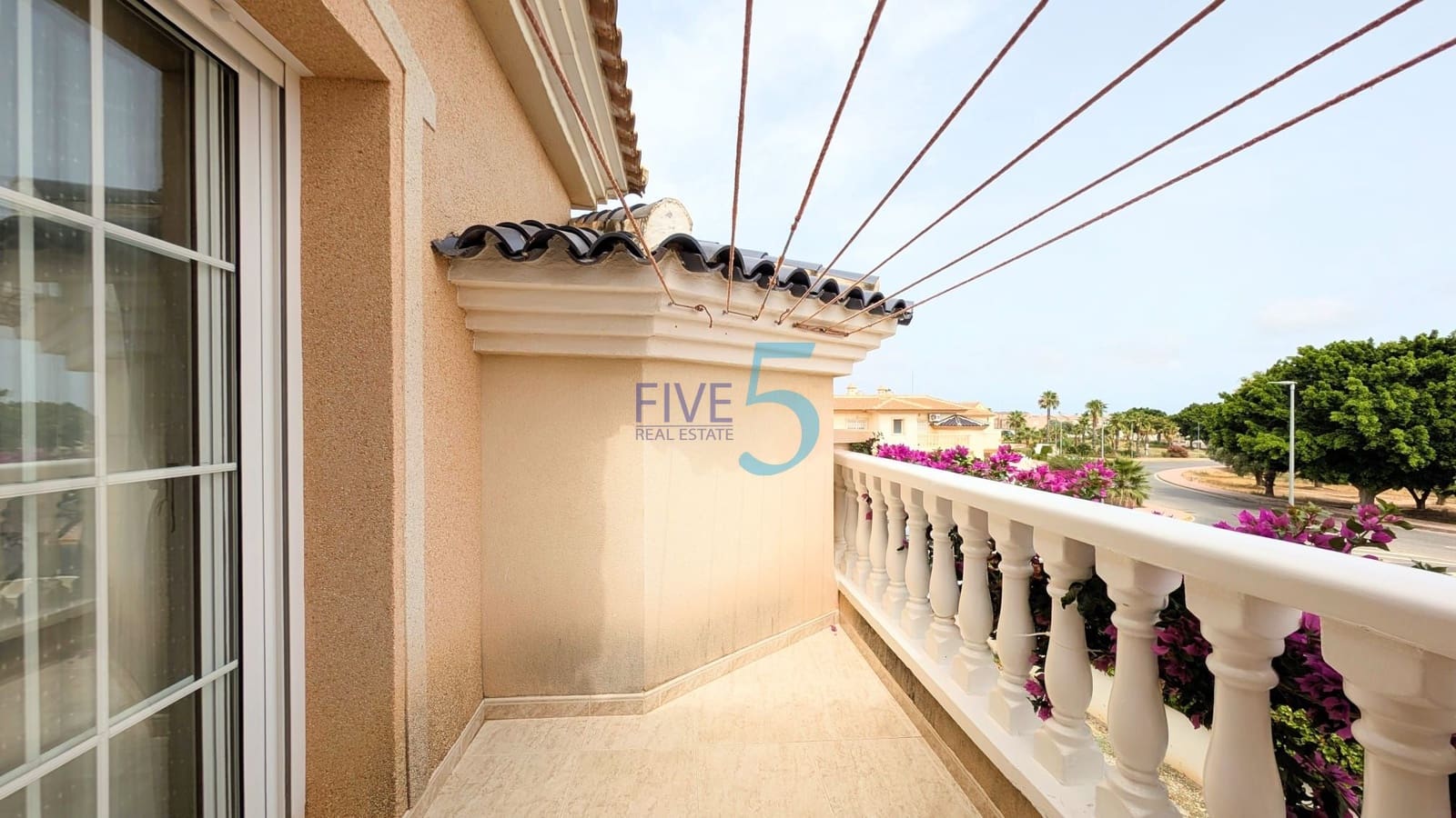3 chambre Villa/Maison Semi-Mitoyenne à vendre à Ciudad Quesada avec piscine - 285 000 € (Ref: 9966957)
