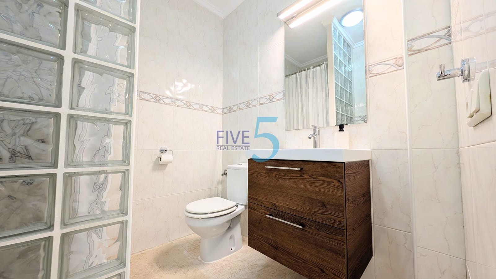 3 chambre Villa/Maison Semi-Mitoyenne à vendre à Ciudad Quesada avec piscine - 285 000 € (Ref: 9966957)