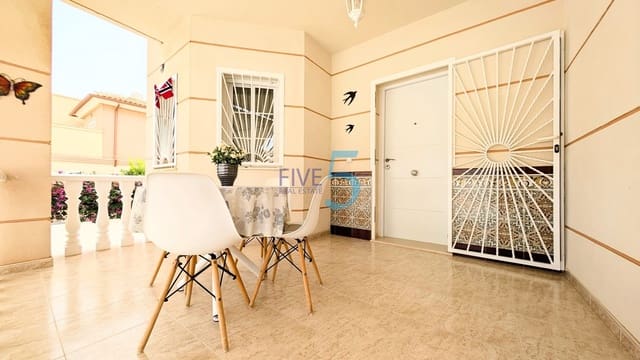 3 chambre Villa/Maison Semi-Mitoyenne à vendre à Ciudad Quesada, Rojales avec piscine - 285 000 € (Ref: 9966957)