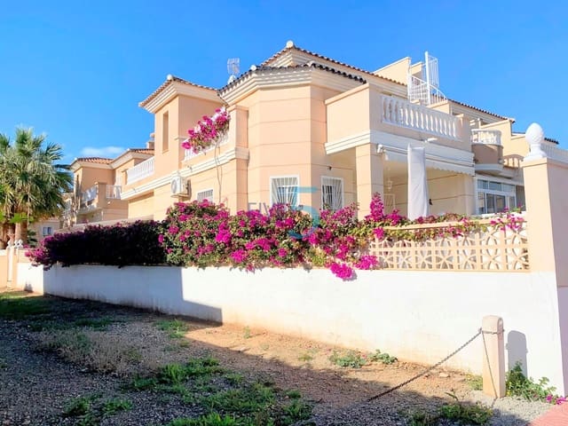 3 soveværelse Semi-Rækkehus til salg i Ciudad Quesada, Rojales med swimmingpool - € 285.000 (Ref: 9966957)
