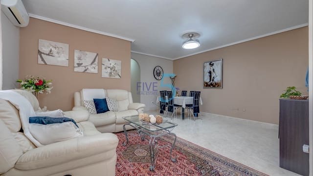 3 soverom Kjedet enebolig til salgs i Ciudad Quesada, Rojales med svømmebasseng - € 285 000 (Ref: 9966957)