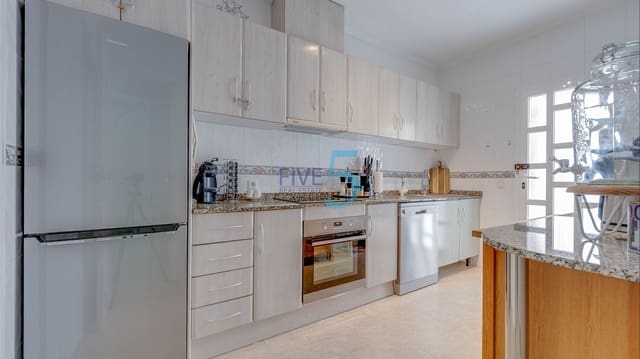 3 soverom Kjedet enebolig til salgs i Ciudad Quesada, Rojales med svømmebasseng - € 285 000 (Ref: 9966957)