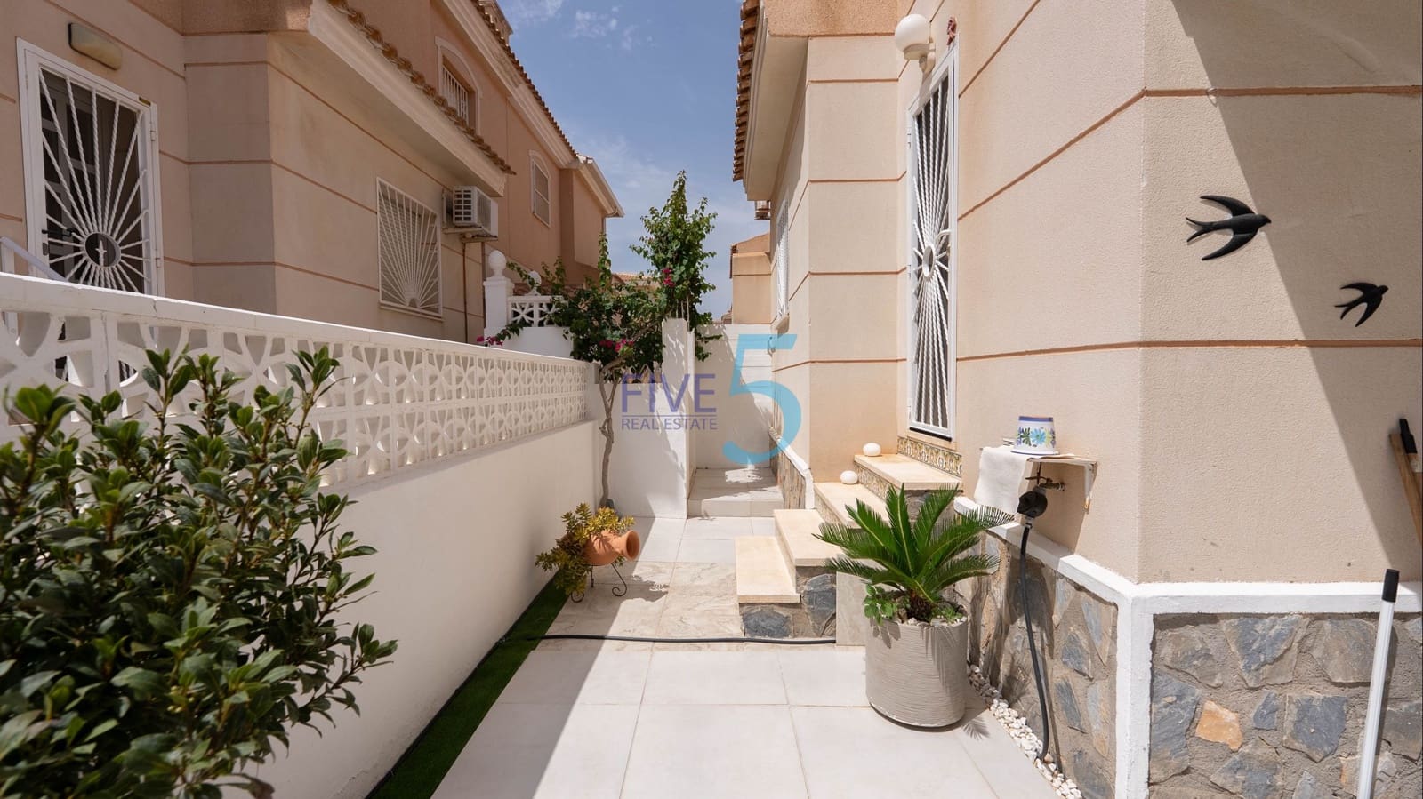 3 sypialnia Dom blizniak na sprzedaż w Ciudad Quesada z basenem - 285 000 € (Ref: 9966957)