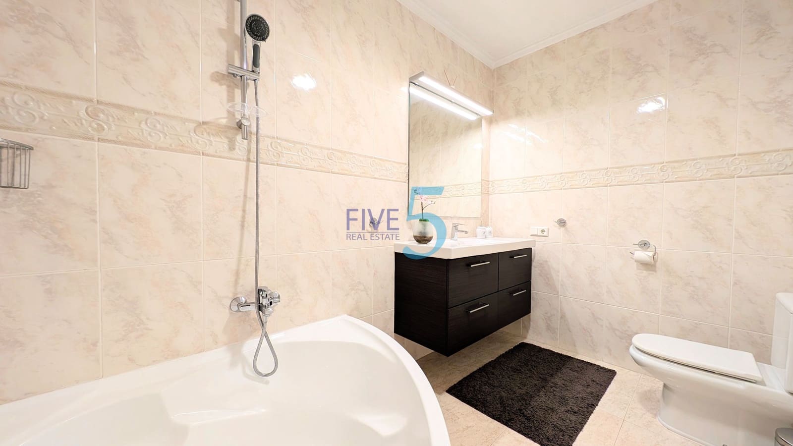 3 sypialnia Dom blizniak na sprzedaż w Ciudad Quesada z basenem - 285 000 € (Ref: 9966957)