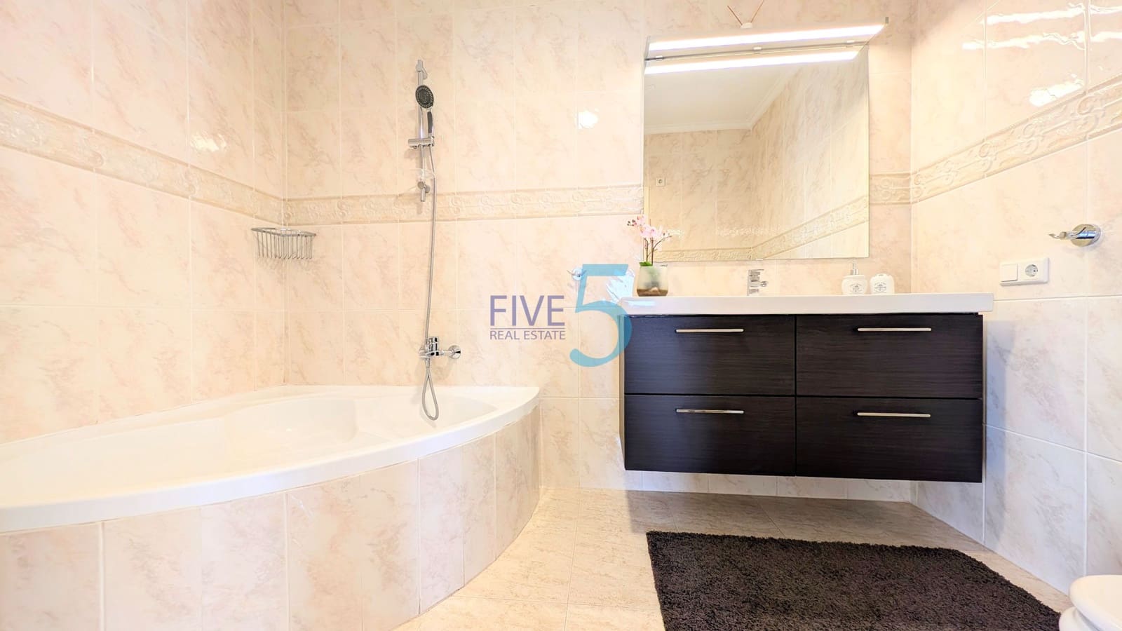 3 sypialnia Dom blizniak na sprzedaż w Ciudad Quesada z basenem - 285 000 € (Ref: 9966957)