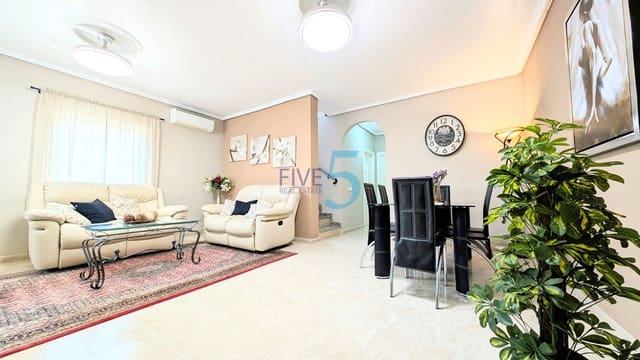 3 chambre Villa/Maison Semi-Mitoyenne à vendre à Ciudad Quesada, Rojales avec piscine - 285 000 € (Ref: 9966957)
